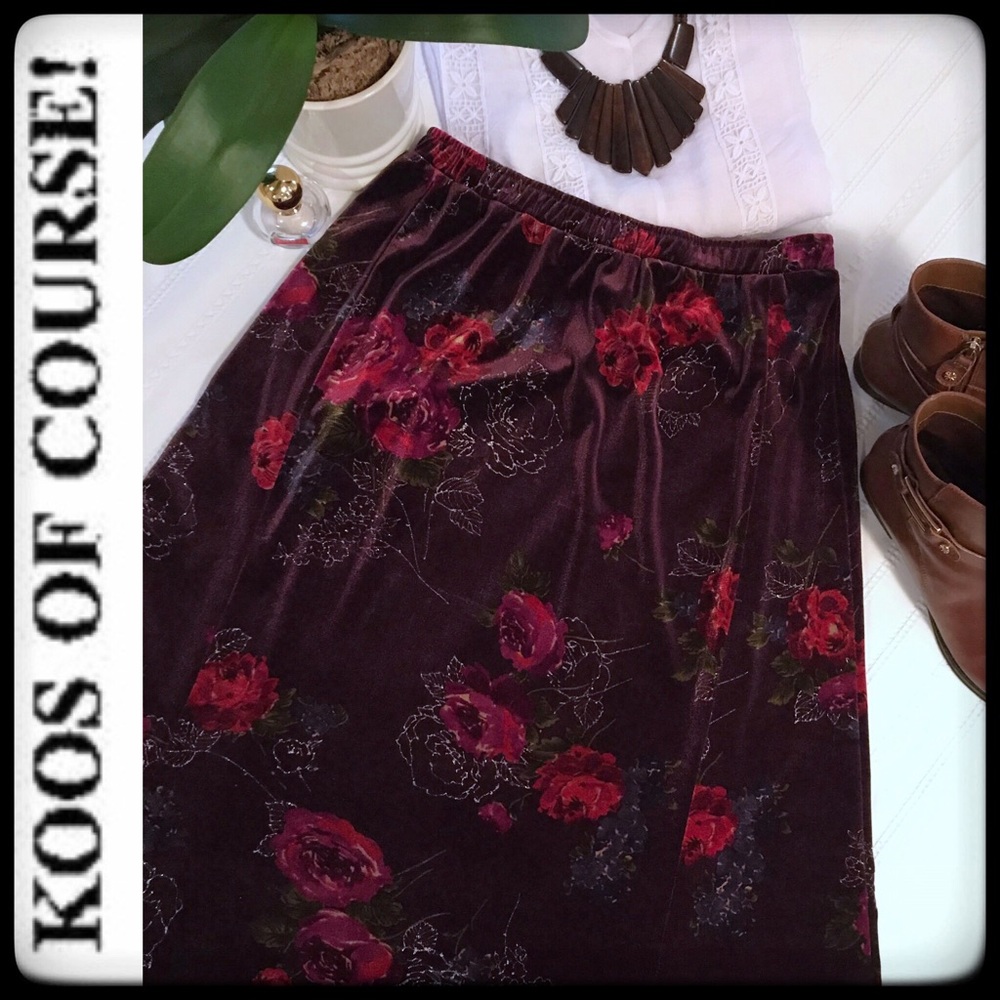 NWOT- KOOS OF COURSE!  VELOUR FLORAL MAXI SKIRT